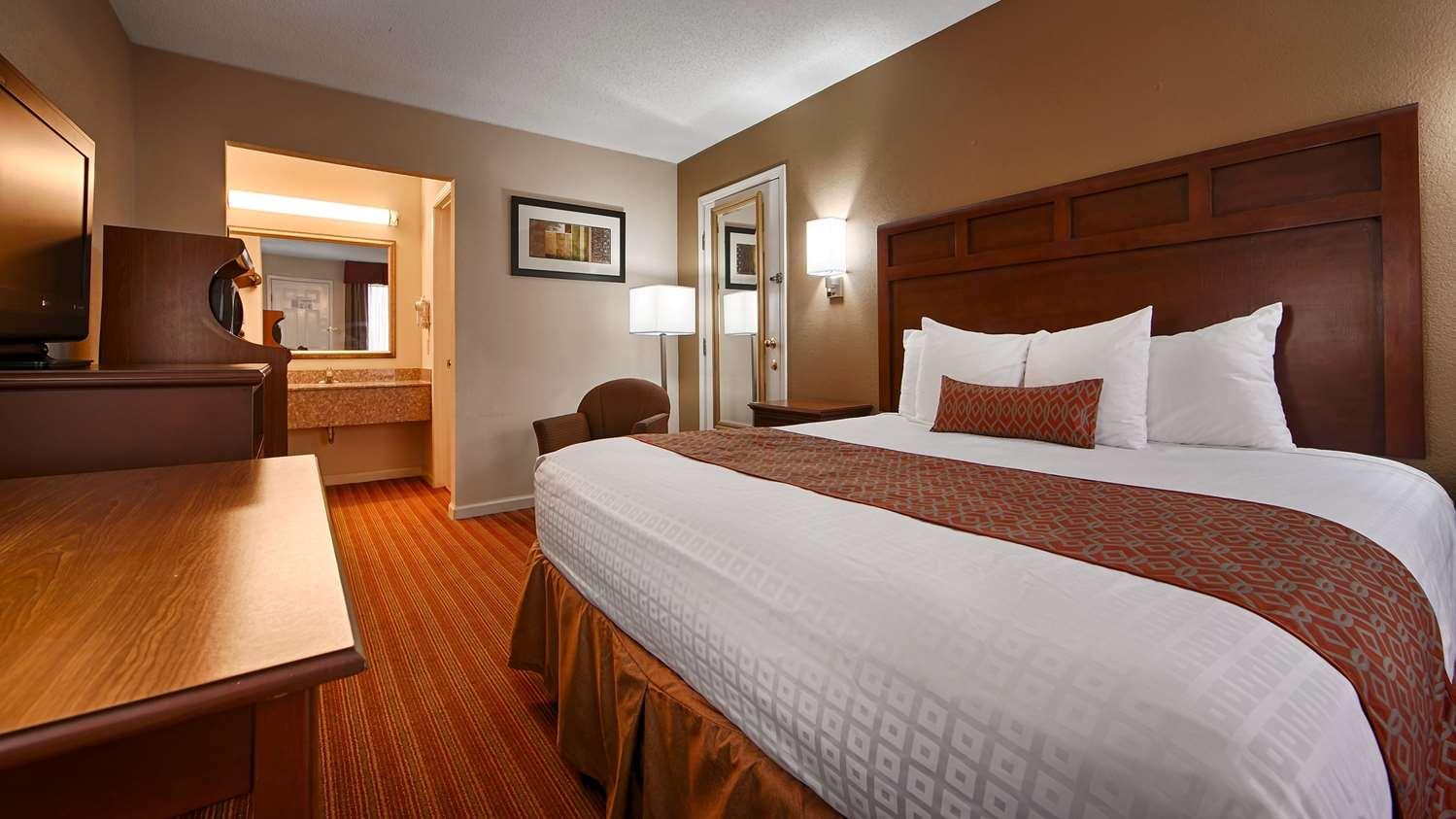 Surestay By Western Hotel 3*